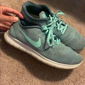 Women’s Nike Free Runs